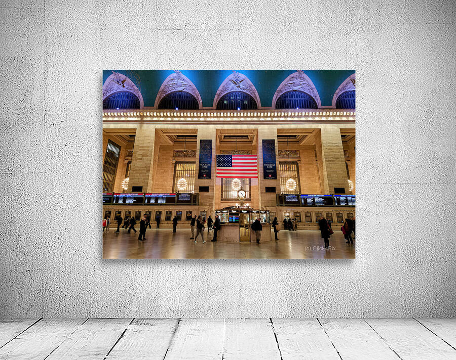 Gathering at Grand Central Station Wall Preview