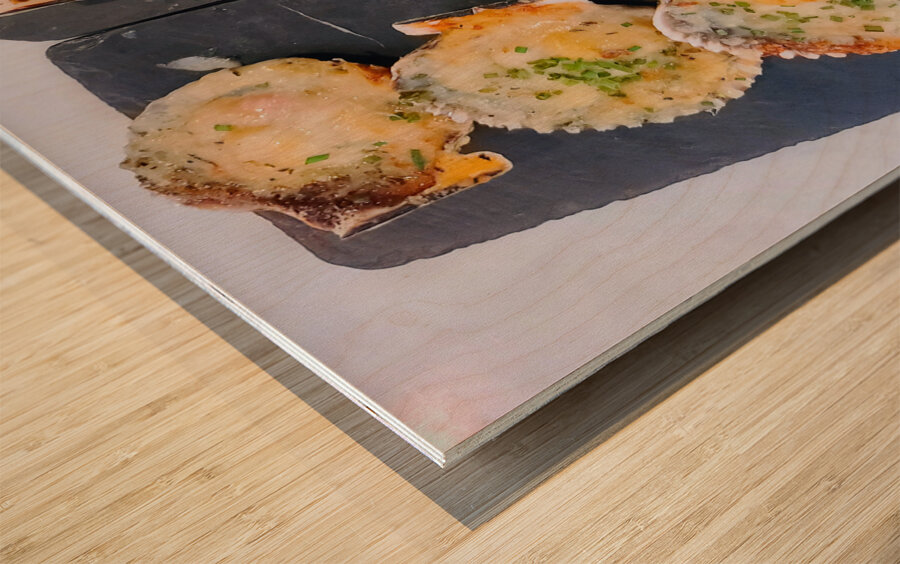 Coastal Ember and the Warm Glow of a Perfectly Baked Shell Impression sur bois