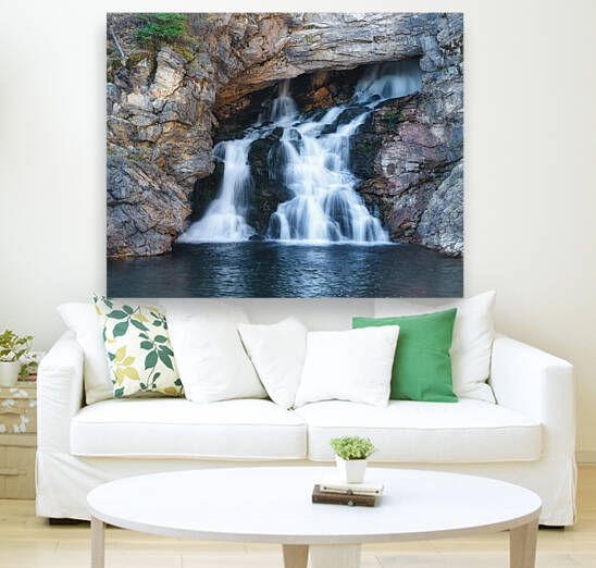 Running Eagle Falls Reproduction