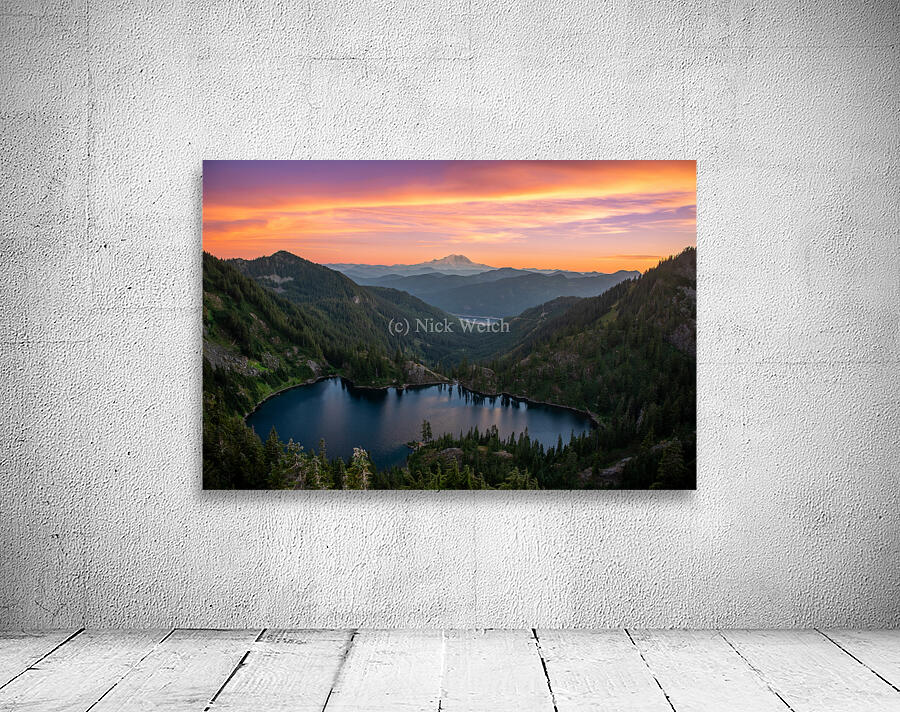 Lillian rainier sunset Wall Preview