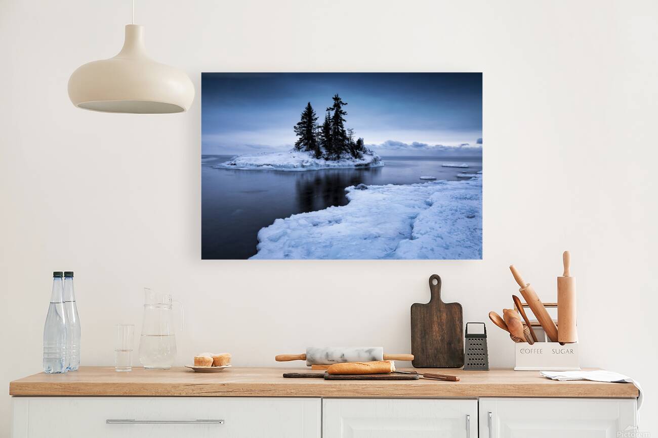 The Islands of Superior Reproduction