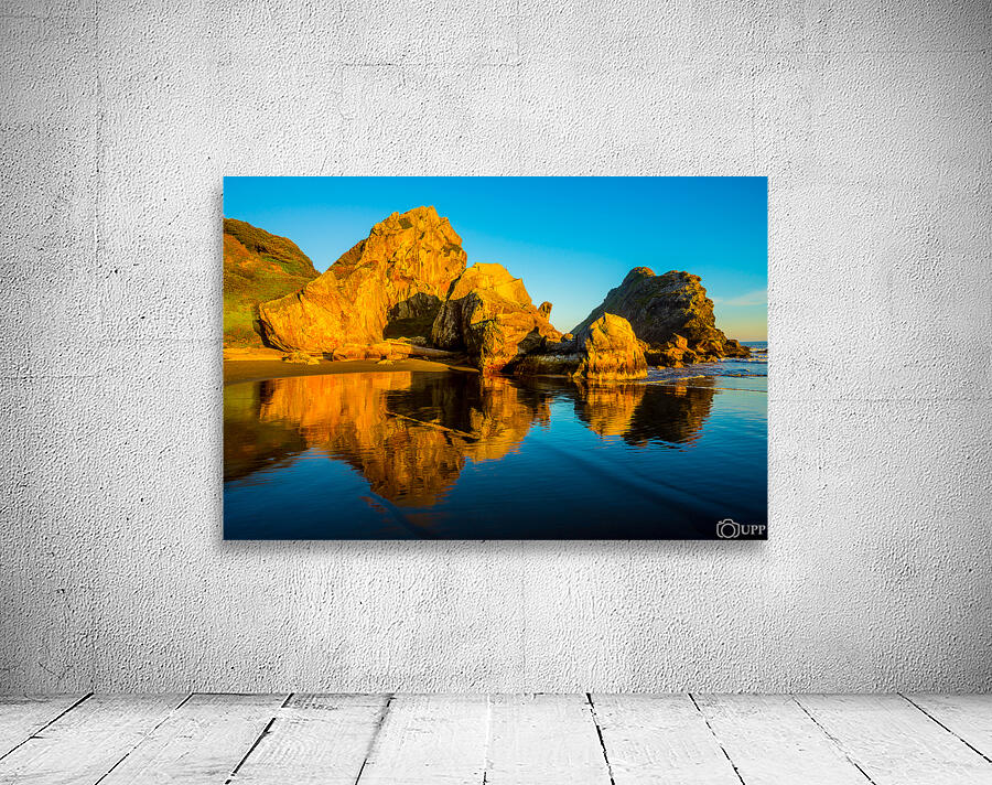 harris beach reflection Wall Preview