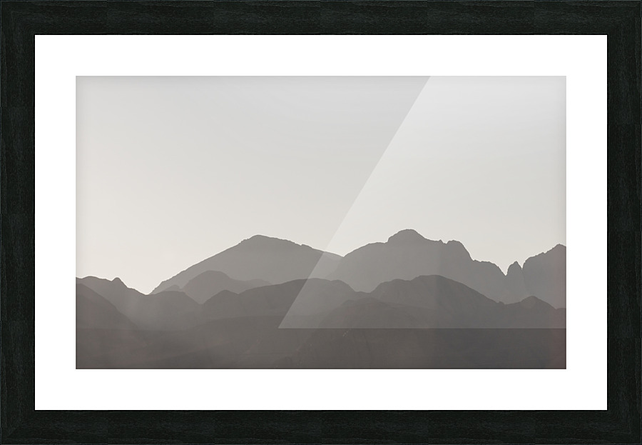 Redsea mountains Picture Frame print