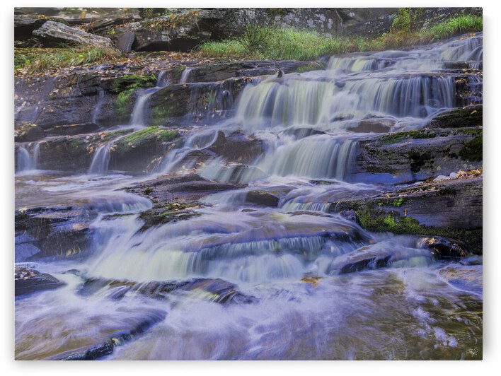 Hanging Rock Cascades by THOMAS PATRICK KENNEDY