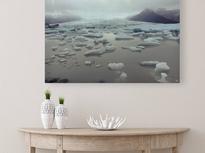 Birth of Icebergs Bay by THOMAS PATRICK KENNEDY