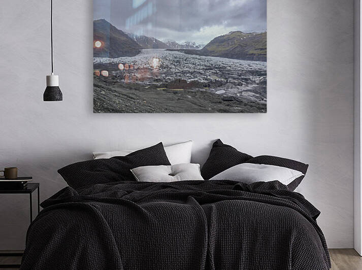 Svinasfelljokull in Skaftafell by THOMAS PATRICK KENNEDY