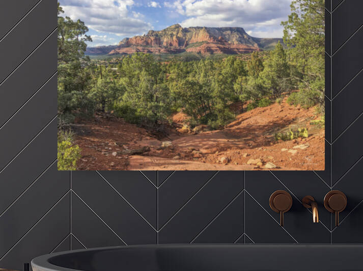 Amazing Sedona by THOMAS PATRICK KENNEDY