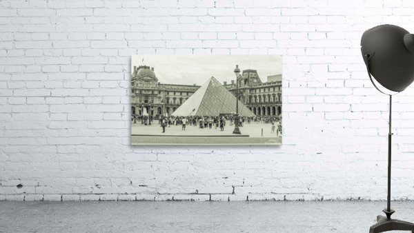 Le Louvre V Wall Preview