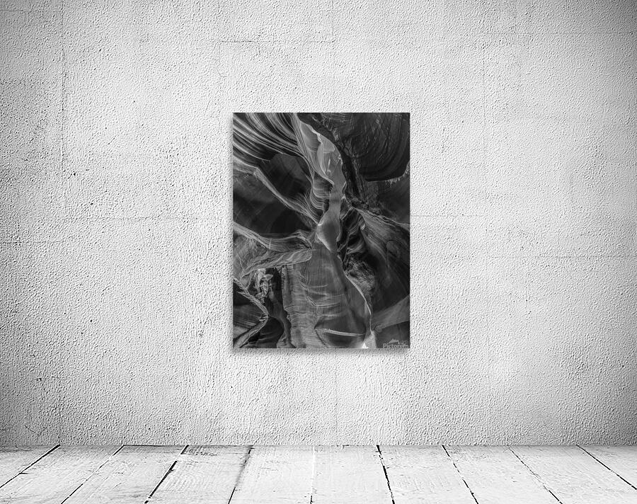 Column Curves BW Wall Preview