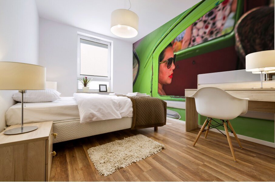 Woman in Green Car Window Impression murale