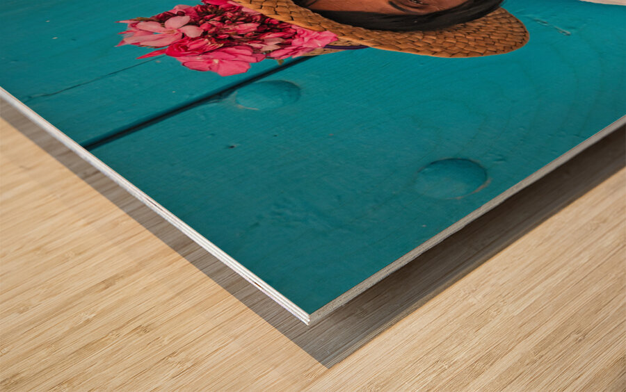 Lady in White With Cigar Impression sur bois