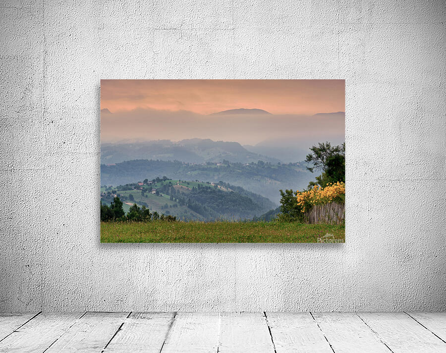 Pestera village Wall Preview