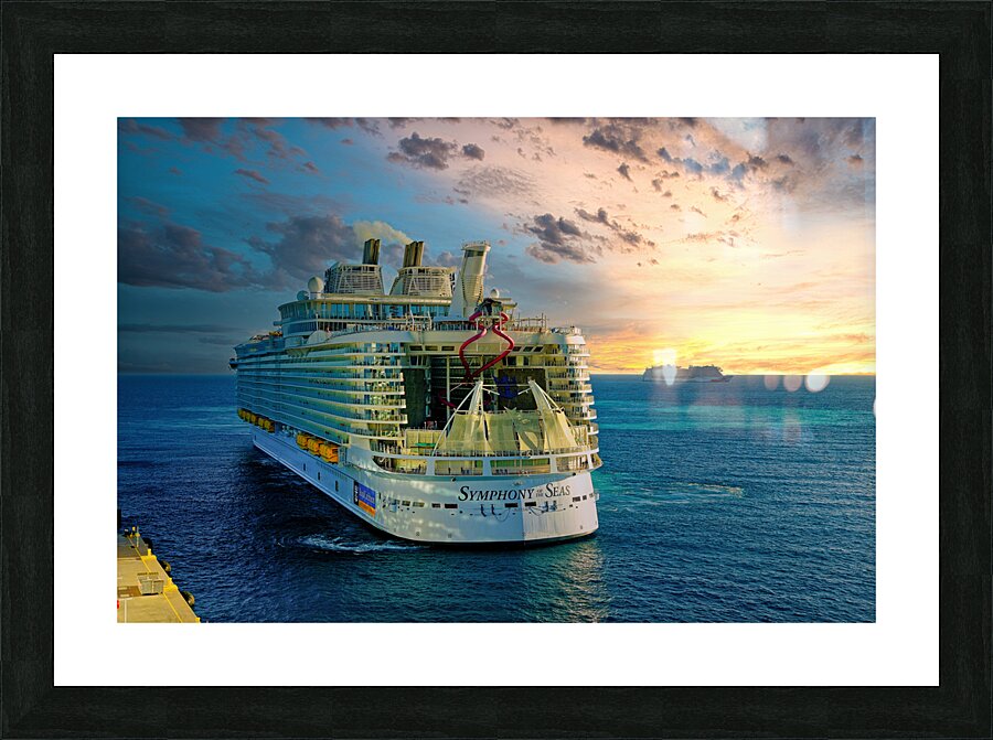Symphony of the Seas Leaving CocoCay Picture Frame print