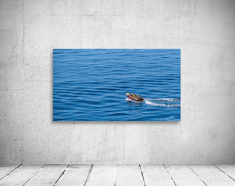 Family Boating in Avalon Bay Wall Preview