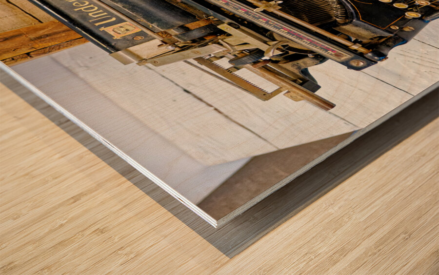 Old Underwood Typewriter Wood print