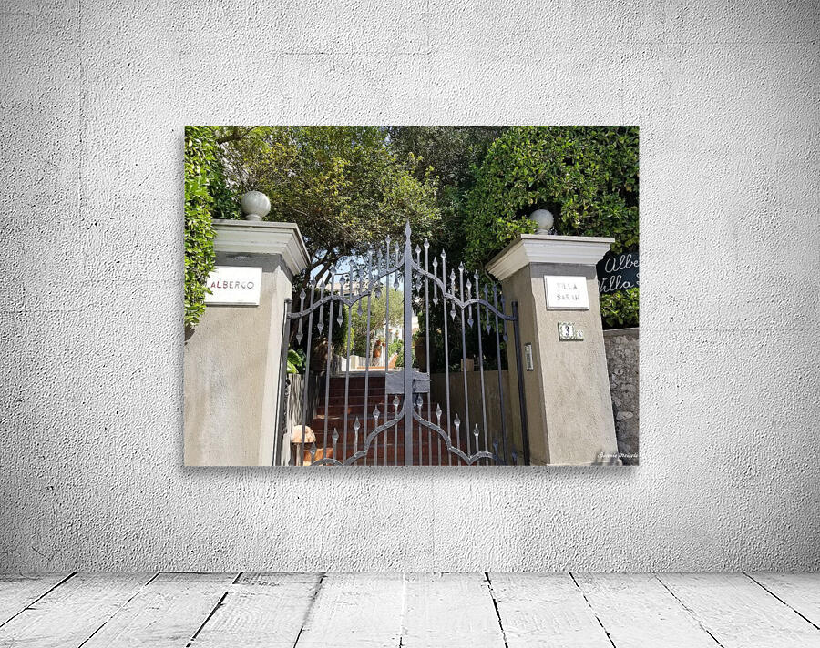 The Gates of Capri Series 3 Wall Preview