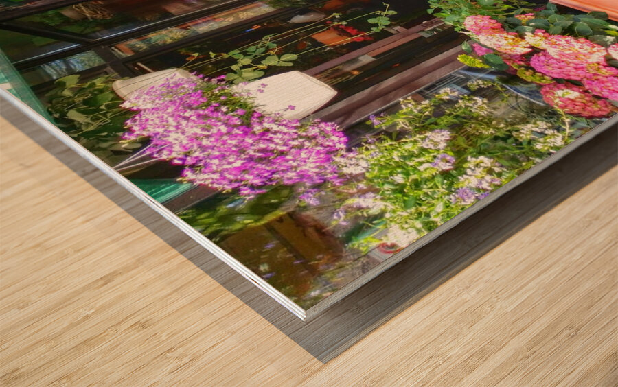 2 Dogs in the Flower Shop Wood print