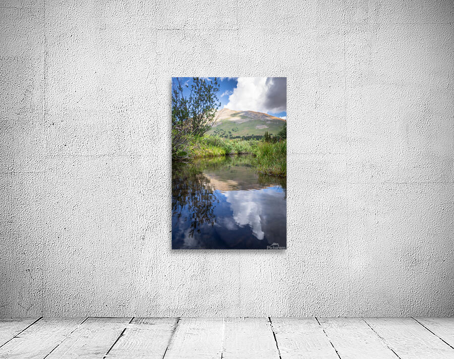 Rocky mountain Wall Preview