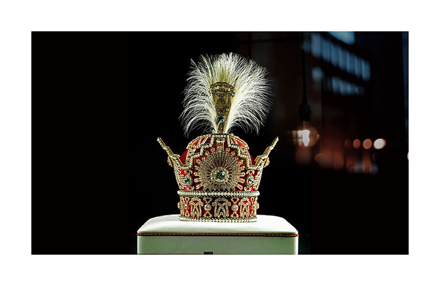 Crown of the Shah of Iran Picture Frame print
