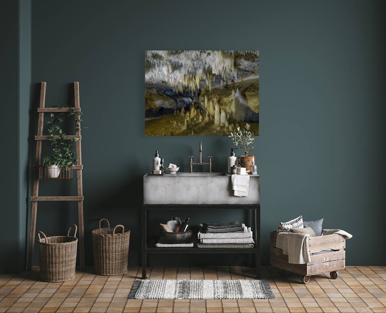 White Crown of Crystals Reproduction