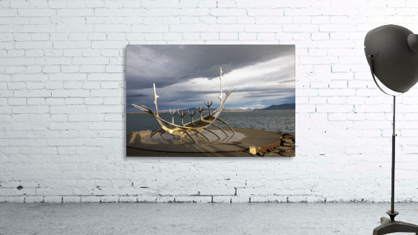 Sun Voyager Wall Preview