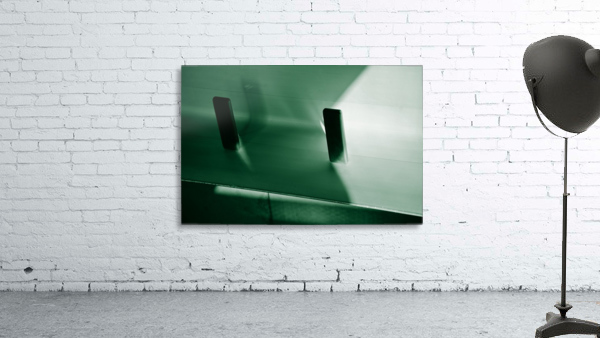 Green Reflection Illusion Wall Preview