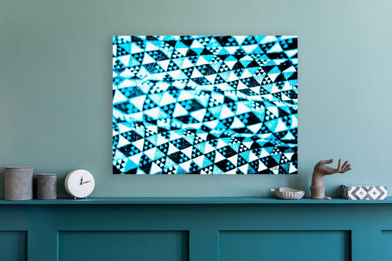 Triangles Reproduction