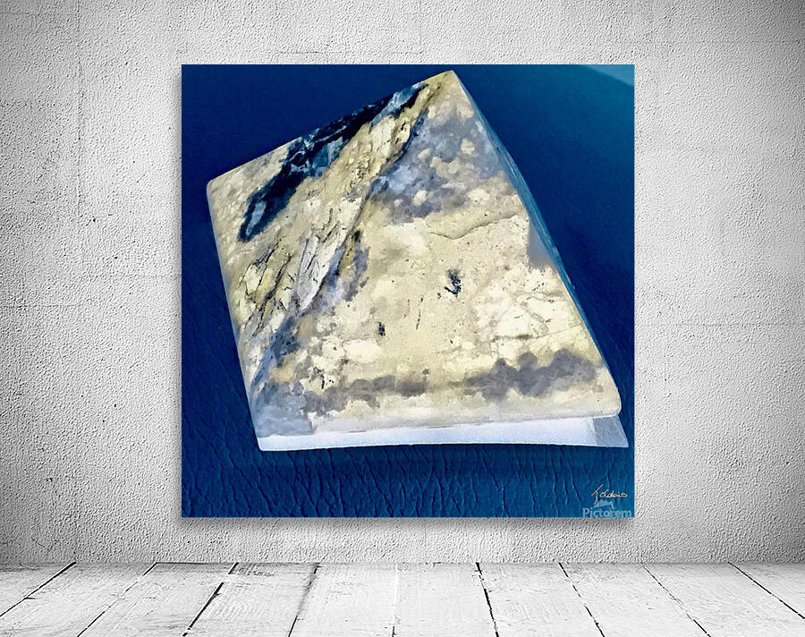 Pyramide  Wall Preview