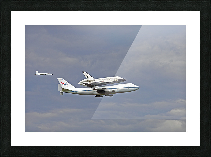 Discovery Final Flight Picture Frame print