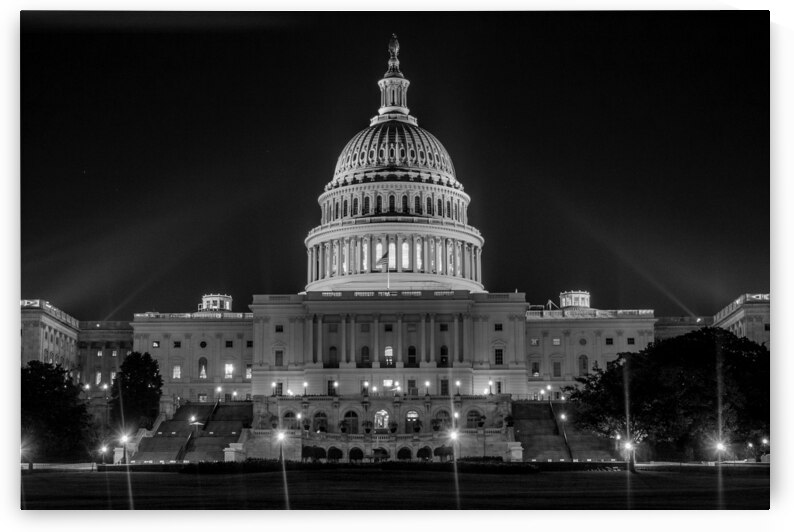 united states capitol building at night  horizont 1708462503.4183 by Black And White