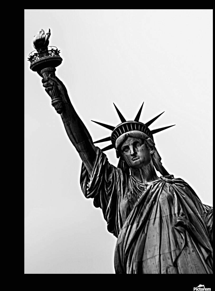 statue of liberty with torch  vertical 1461 Liber Reproduction