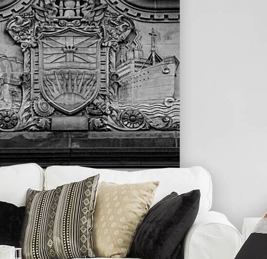 bc coat of arms  square 2627 Columbia 13k by Black And White