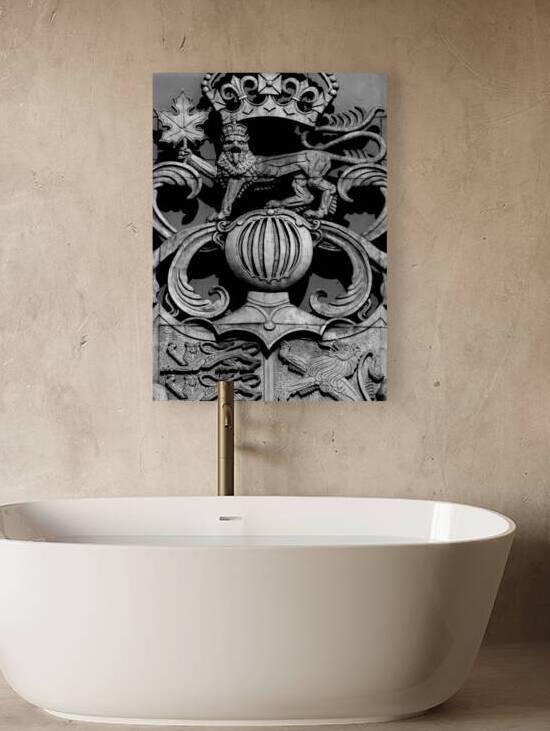canadian coat of arms  vertical 2624 Arms 13k by Black And White