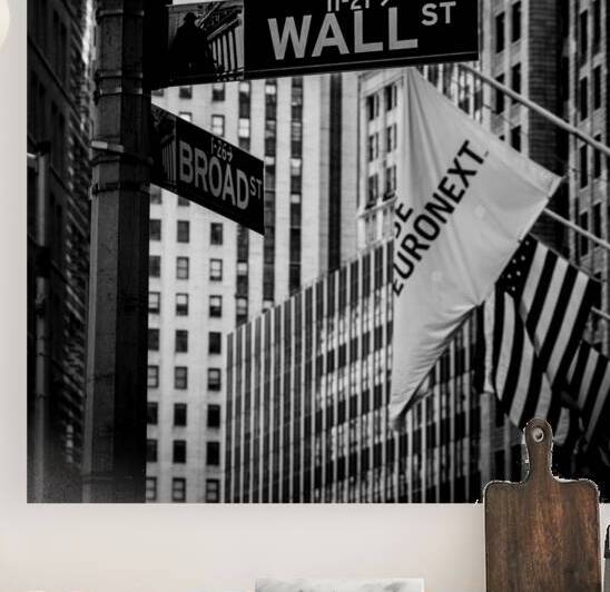 wall street at broad  square 1439 Euronext 13k.jp by Black And White