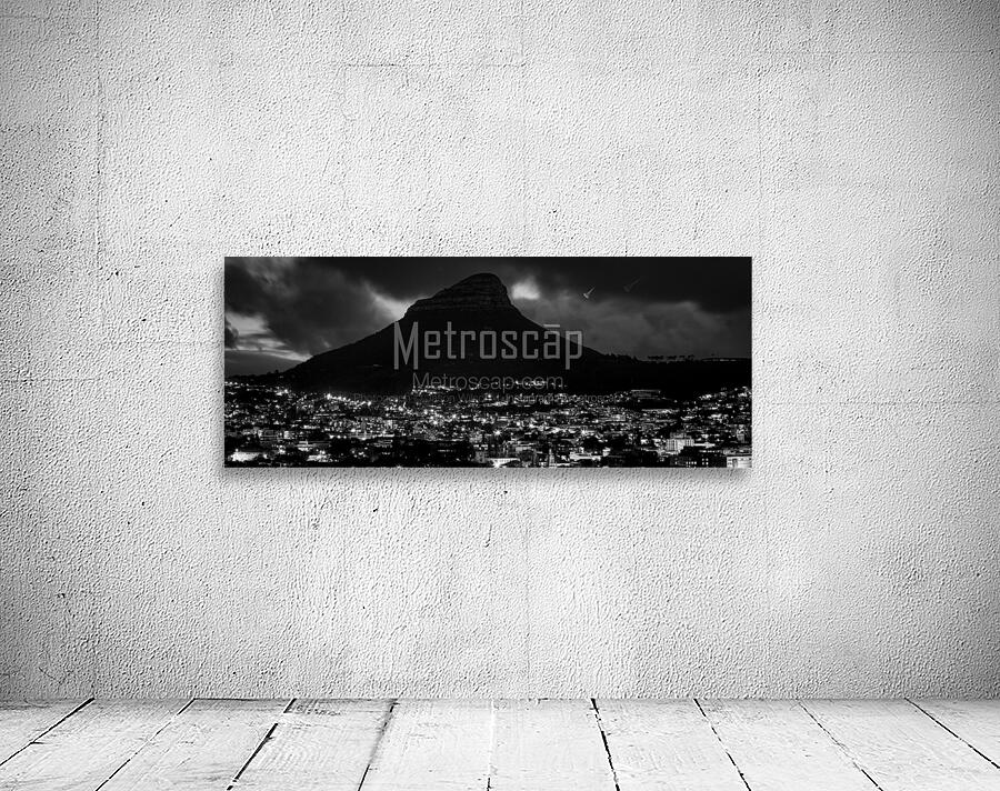 gardens district at lions head at night  panorami Wall Preview