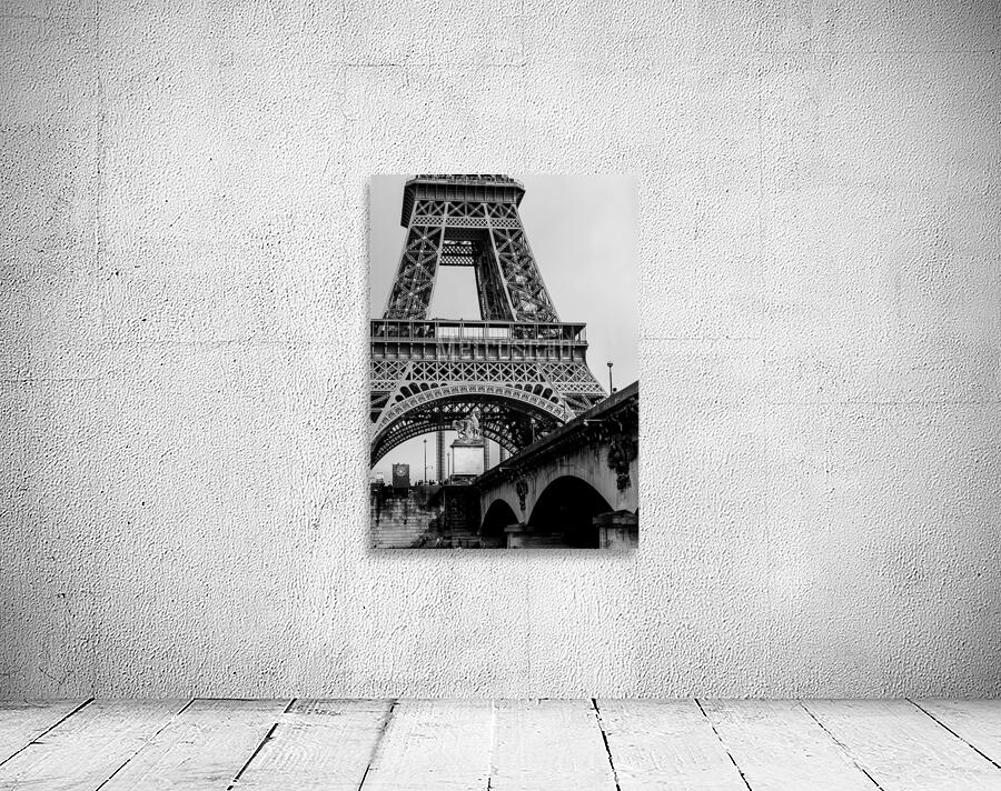 eiffel tower base  vertical 3476 Seguin 13k Wall Preview