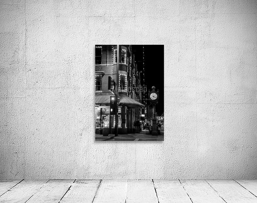 haltoms jewelry at night  vertical 807 Haltoms 13 Wall Preview