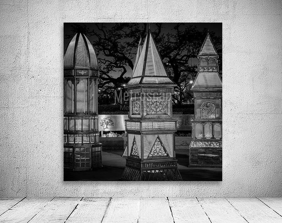heritage lanterns at root square  square 931 LaBr Wall Preview