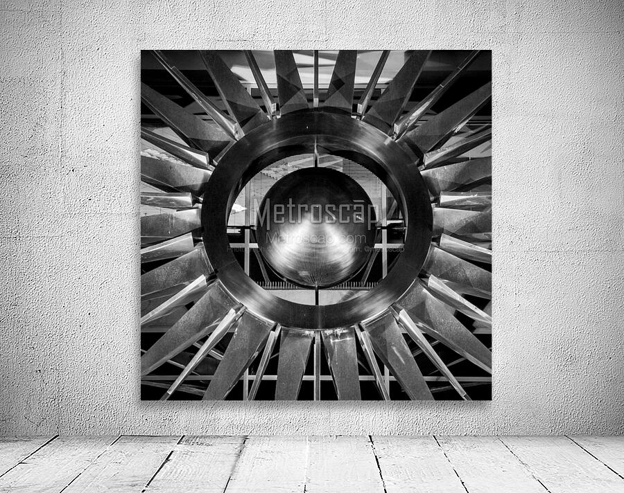 metal sun on phoenix city hall building  square 1 Wall Preview