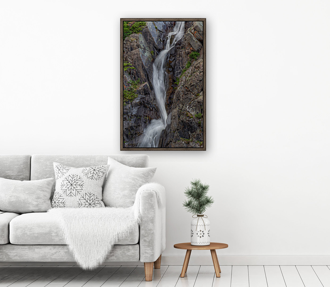 SPLASHWATER FALLS Reproduction