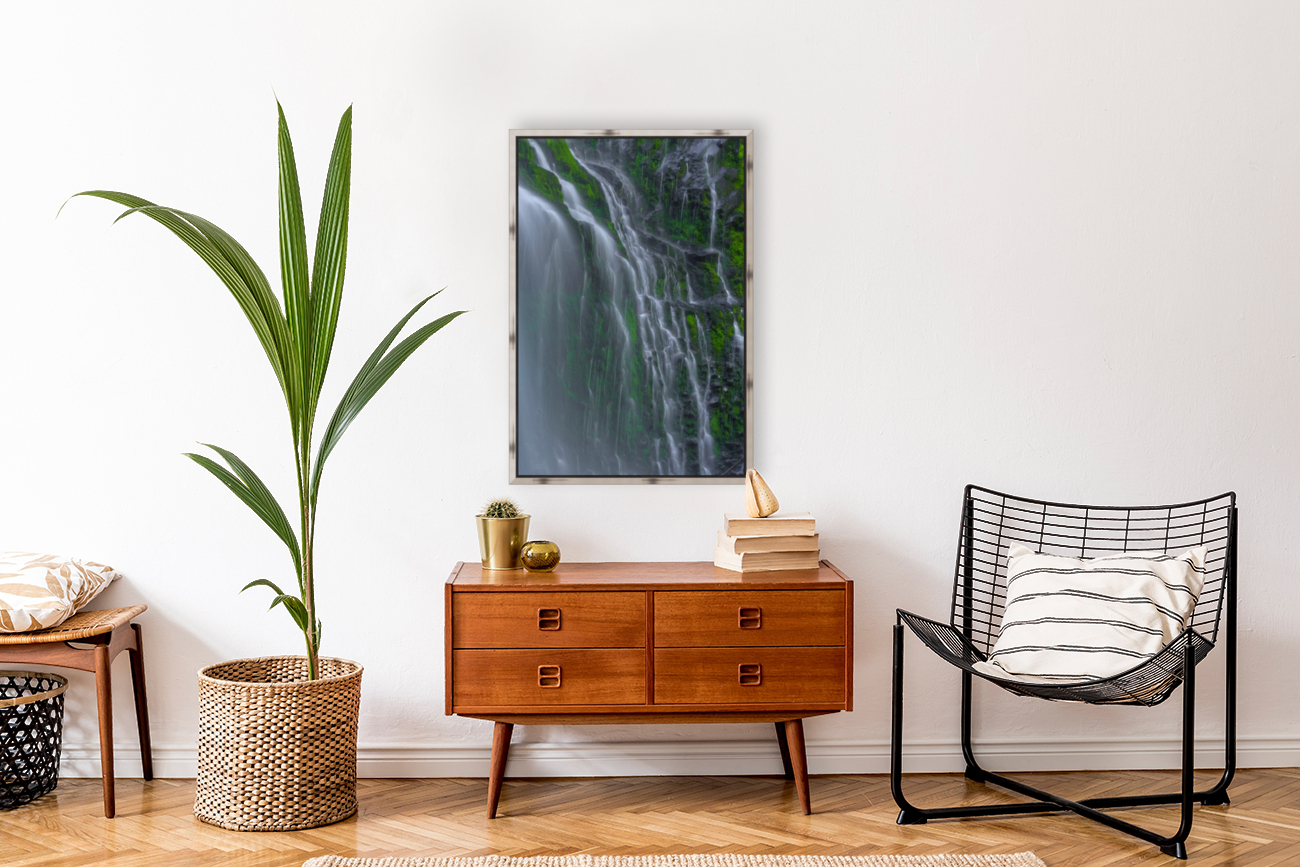 FLOWING GRACE Reproduction