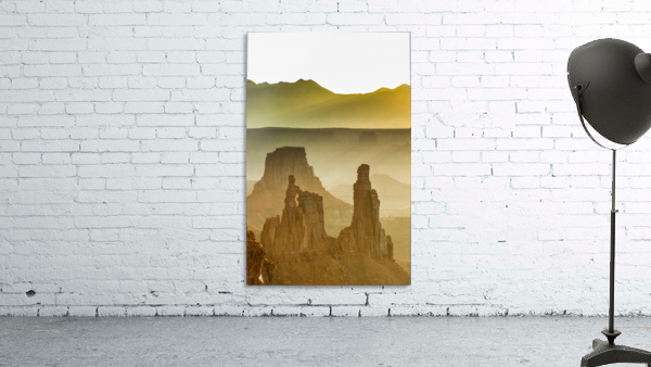 GOLDEN SPIRES Wall Preview