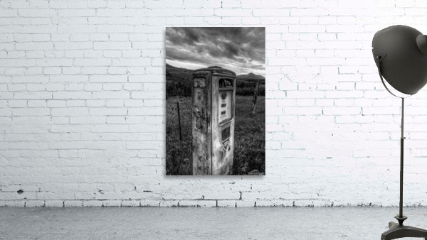 LAST CHANCE GAS VERTICAL Wall Preview