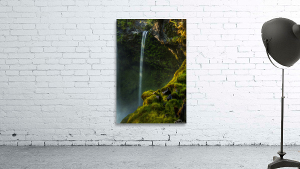 RIBBON FALLS Wall Preview