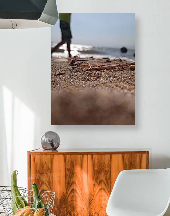 Footsteps in the sand by Or