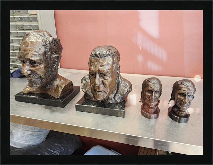 1000018757 Picture Frame print