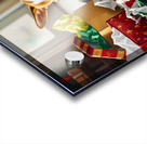 Chihuahua Puppy Discovers Christmas Morning Surprises Impression Acrylique