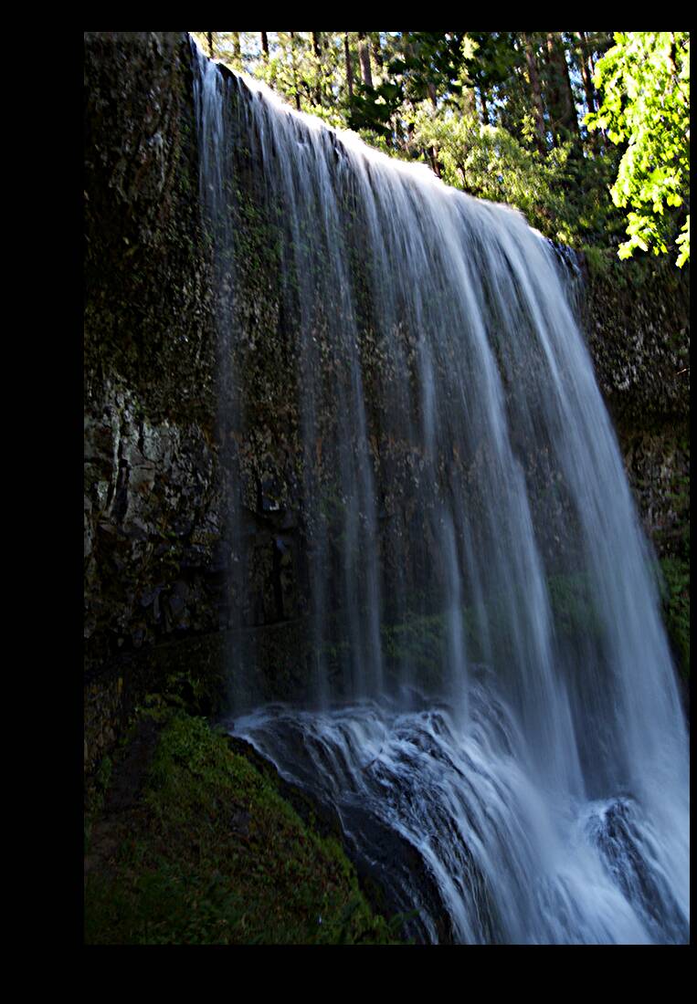 Waterfall 3 Reproduction
