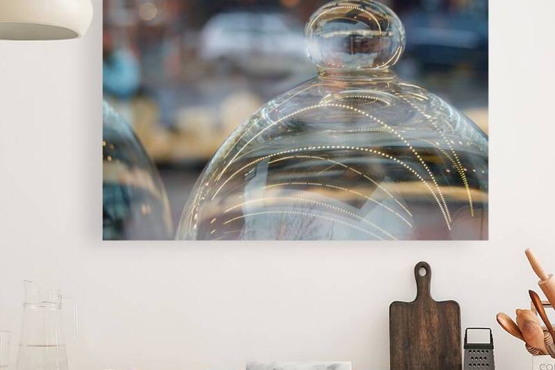 Glass and Lights Reproduction