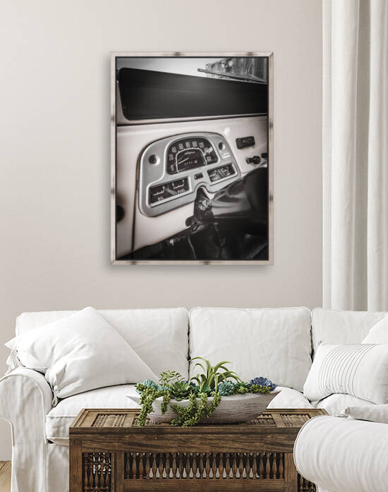 Land Cruiser Cluster Reproduction
